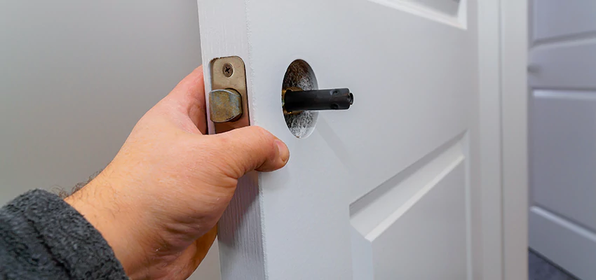 Nighttime Locksmith For Lock Repair in Melbourne, FL