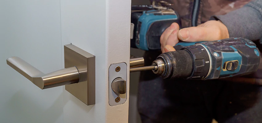 Broken Door Handle Lock Repair in Melbourne, Florida